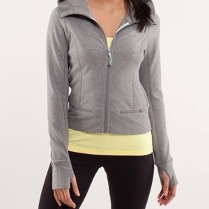 EUC Lulu sweatshirt